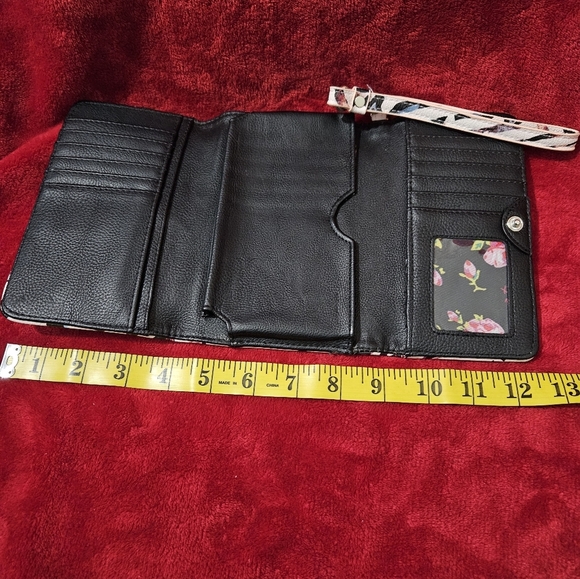 Betsey Johnson Xocelly-B Wristlet Wallet Very Light Pink & Animal Print Tri-fold - Picture 7 of 12
